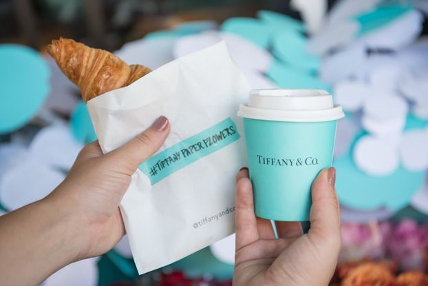 Tiffany & Co забрендировала пекарню